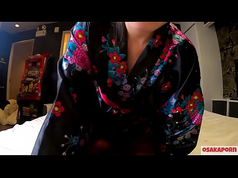❤️ Vajza e re cosplay pëlqen seksin deri në orgazmë me një shiringë në një kalorës dhe një blowjob. Vajzë aziatike me pidhi leshtore dhe cica të bukura me kostum tradicional japonez në video amatore që tregon masturbim me lodra qij. Sakura 3 OSAKAPORN. Porno fb në pornografi sq.teatroporno.ru ❌❤