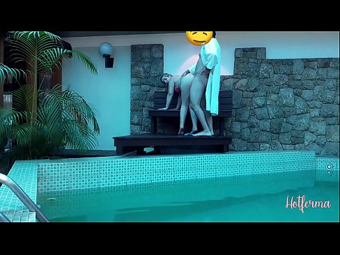 ❤️ Bosi fton shërbëtoren në pishinë, por nuk mundi t'i rezistonte një nxehtësie Porno fb në pornografi sq.teatroporno.ru ❌❤